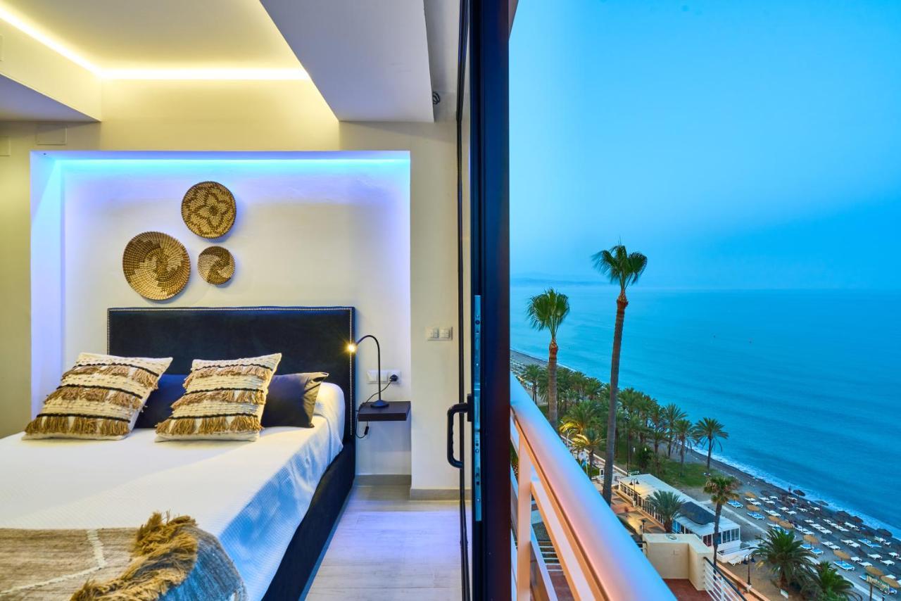 Savanna Beach. Amazing Apartment With Jacuzzi Torremolinos Dış mekan fotoğraf