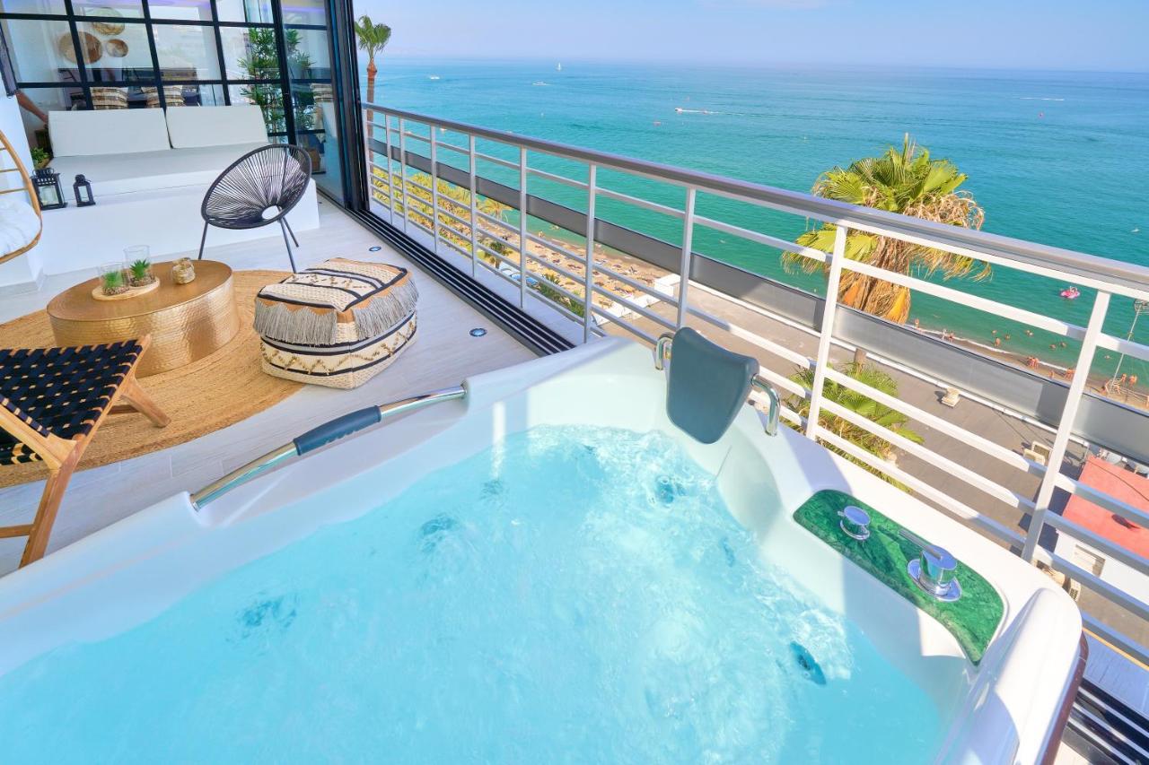 Savanna Beach. Amazing Apartment With Jacuzzi Torremolinos Dış mekan fotoğraf