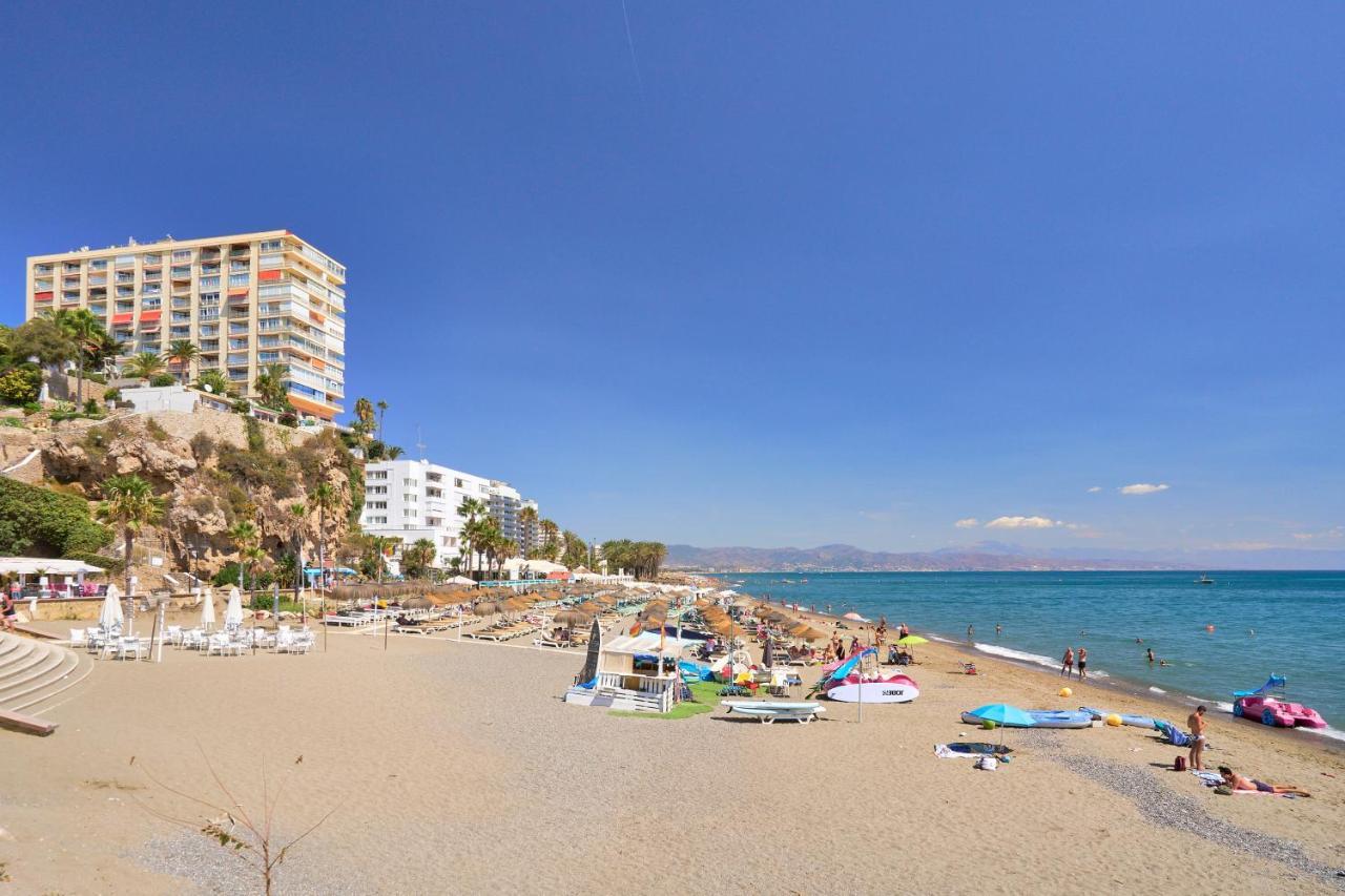 Savanna Beach. Amazing Apartment With Jacuzzi Torremolinos Dış mekan fotoğraf