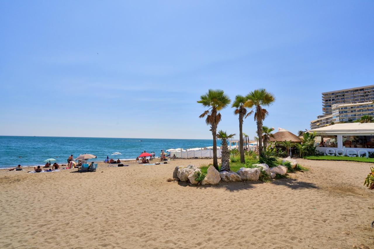 Savanna Beach. Amazing Apartment With Jacuzzi Torremolinos Dış mekan fotoğraf